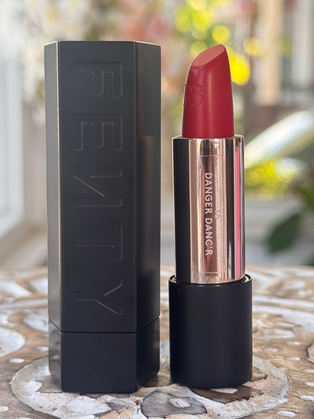 Fenty Beauty Icon Semi Matte Lipstick Danger Dancr Matte Black Case New